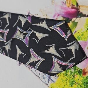 Guy Laroche Couture Paris New York Black Geometric Silk Tie